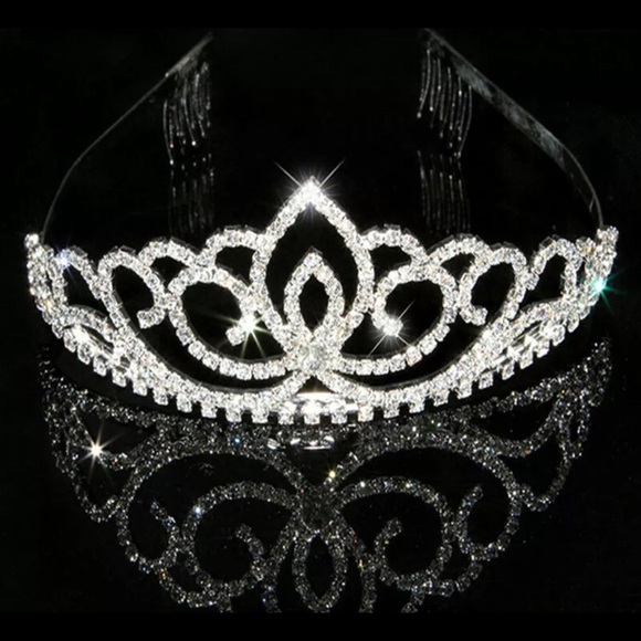 On Point Rhinestone Bridal Tiara - Picture 3 of 4